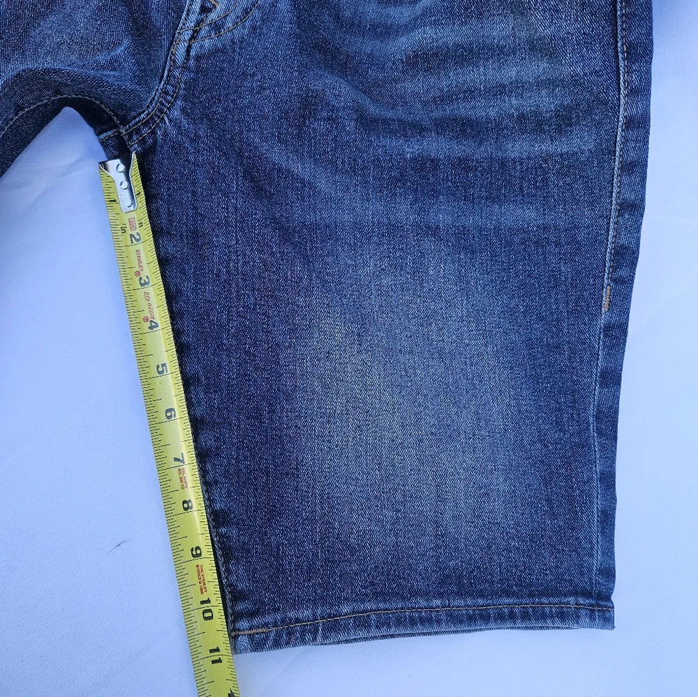 True Religion Men's Rocco Relaxed Skinny Jeans Shorts NWT Size-38